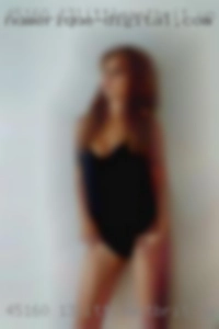 13littleastbrit wife in LA
